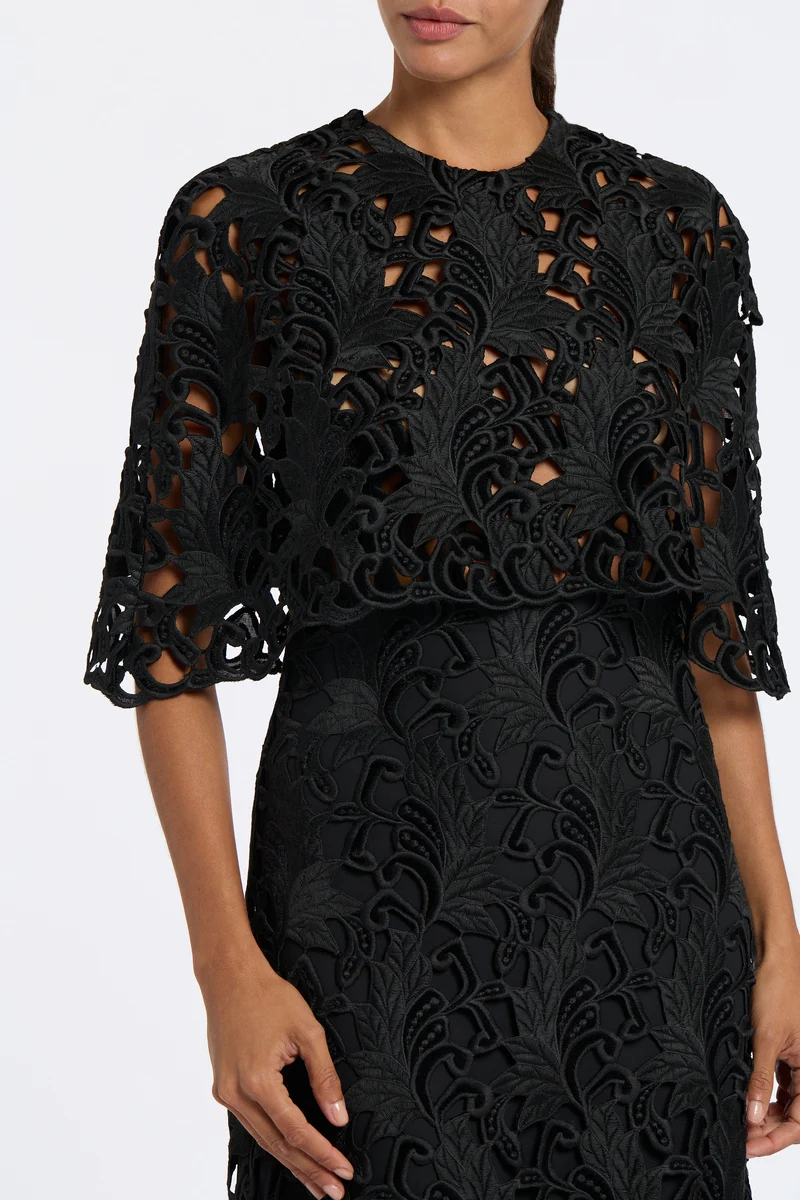 BLACK EMBROIDERED VELVET GOWN - Image 3