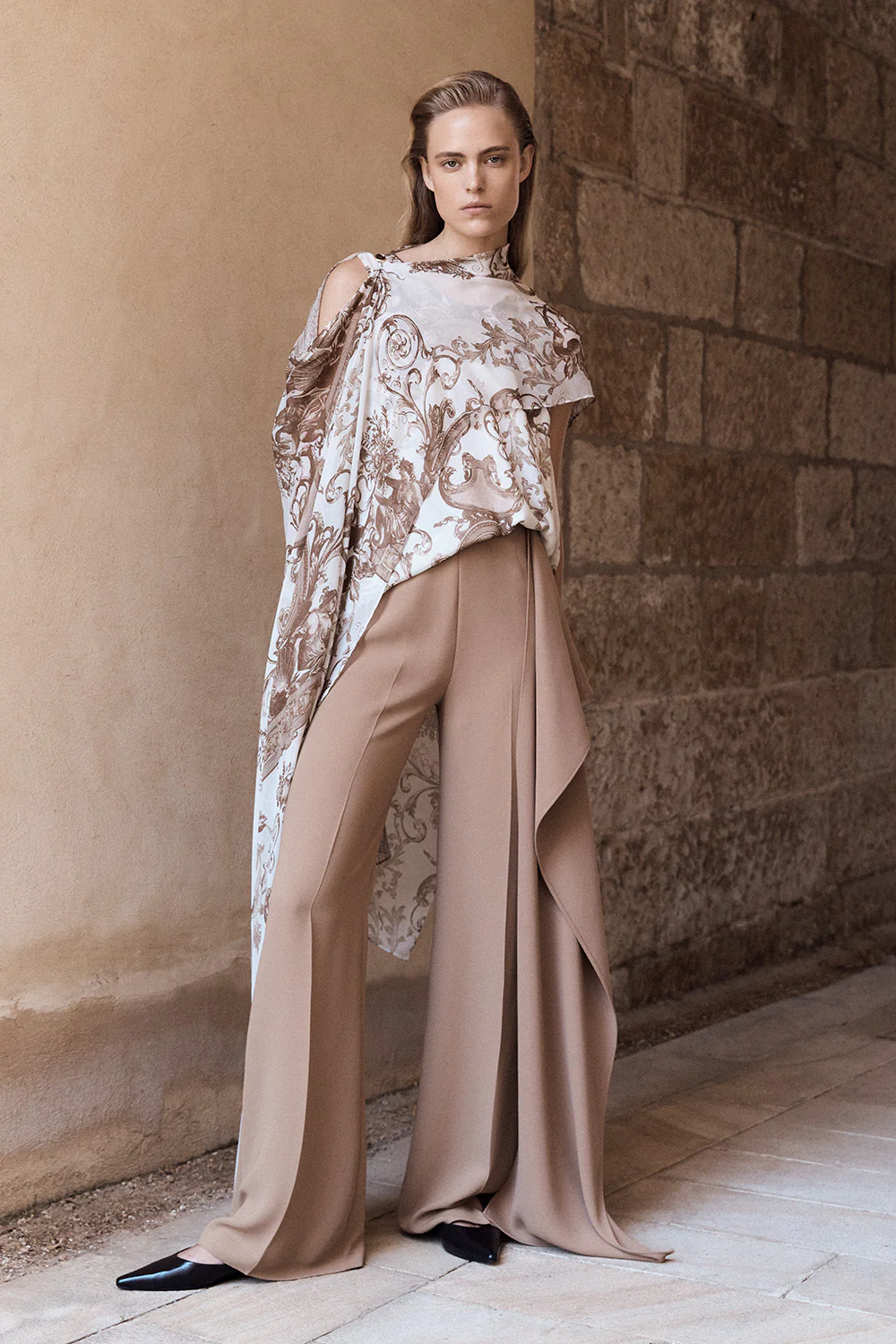 CINNAMON CREPE CLASSIC FLARED PANT - Image 6