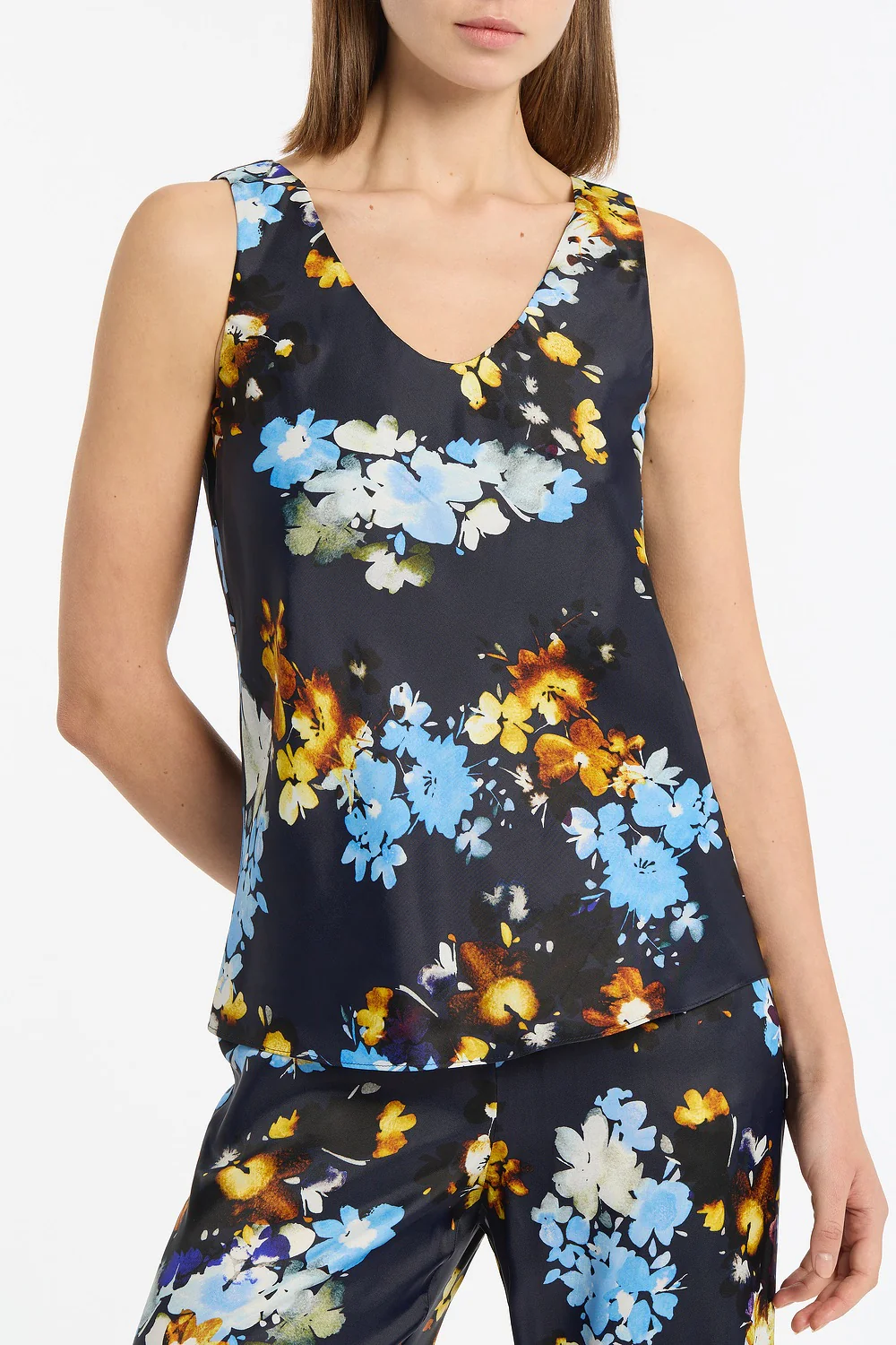 MIDNIGHT BOTANICA VISCOSE TWILL SCOOP NECK CAMI - Image 4